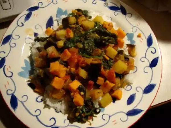 Recipe Sweet potato, eggplant, tomato, and spinach curry