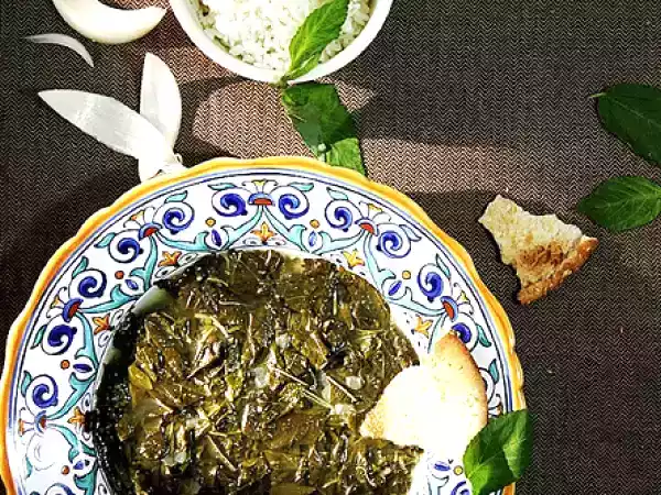 Recipe Jute mallow leaves and chicken stew