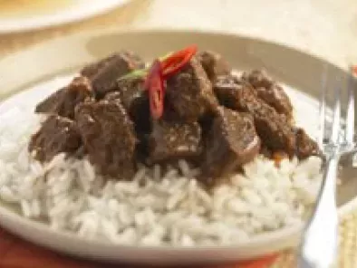 Recipe Maggi beef rendang & thai curry puffs