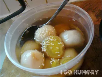 Recipe Sticky rice balls in ginger syrup