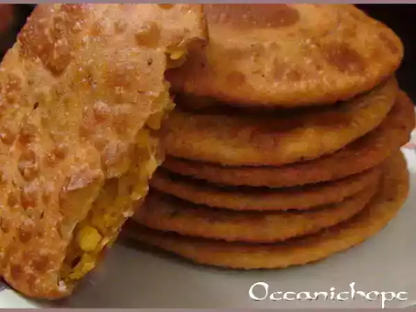 Recipe Dal bharke poori aloo paani ke saath