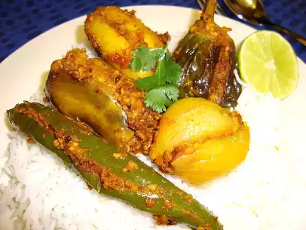 Recipe Guest recipe: akhu shaak- whole vegetables with a spicy peanut stuffing