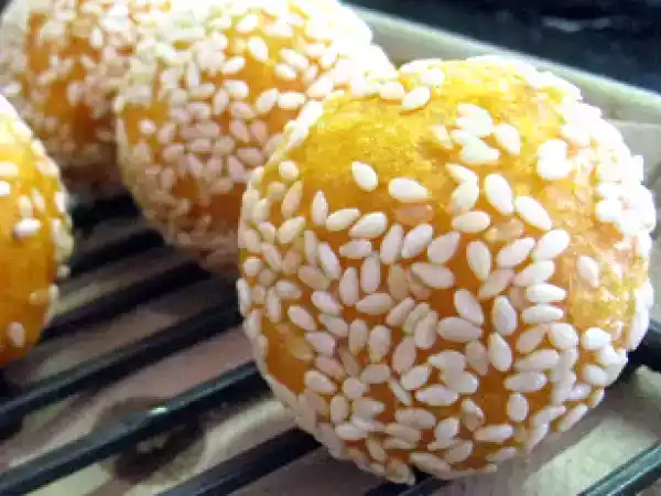 Recipe Kuih bom keledek/sweet potato bombs