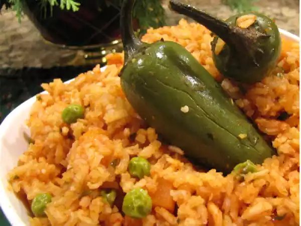 Recipe Mexican red rice (arroz rojo) and pot beans (frijoles mexicanos)