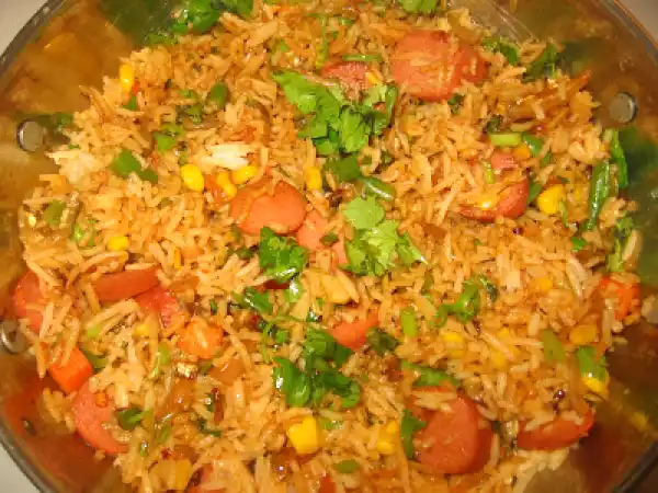 Recipe Fried rice with ikan bilis (nethili karuvadu)