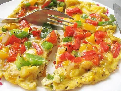 Recipe Tri-color bell peppers omelette