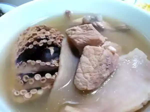 Recipe Pork rib soup with lotus seeds and huai shan