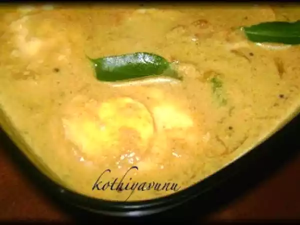 Recipe Mutta thenga pal curry / egg in coconut milk curry