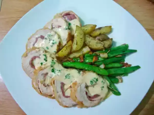 Recipe Chicken cordon bleu with mornay sauce