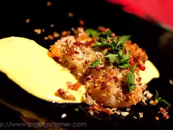 Recipe Valentine's day dinner starter - crispy prawns with creamy garlic & saffron sauce