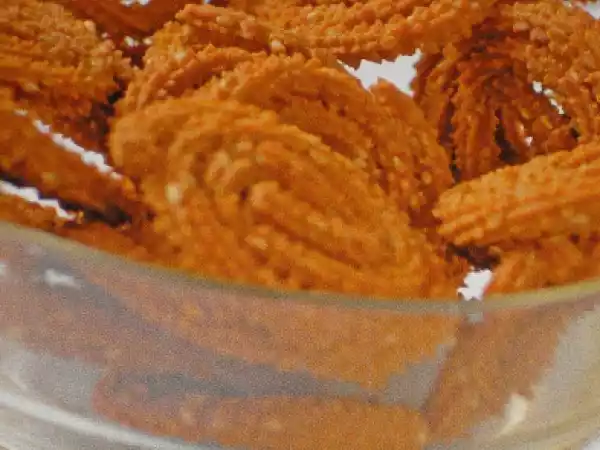 Recipe Mangalorean style rice murukku ( chakkuli / chakali )