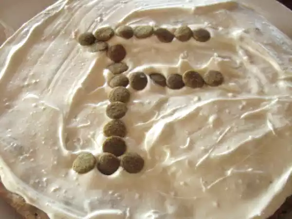 Recipe Peanut butter and banana dog birthday cake