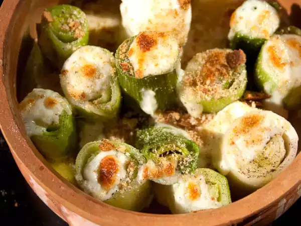 Recipe Leek baked with mozzarella di buffola