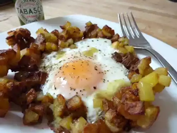 Recipe Fried eggs in a nest