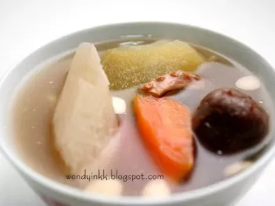 Recipe Lean pork soup with green radish and carrots