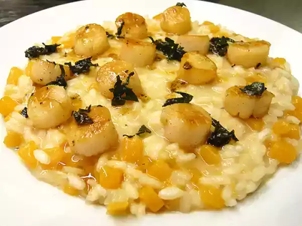 Recipe Butternut squash risotto with scallops + sage butter