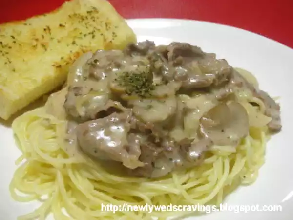 Recipe Pasta: beef and mushroom in white sauce