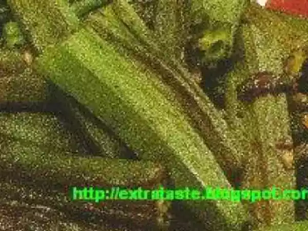 Recipe Okra (bhindi) with coriander and tomatoes