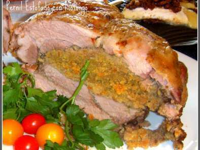 Recipe Pernil estofado con mofongo- (roast pork stuffed with green mashed plantains)