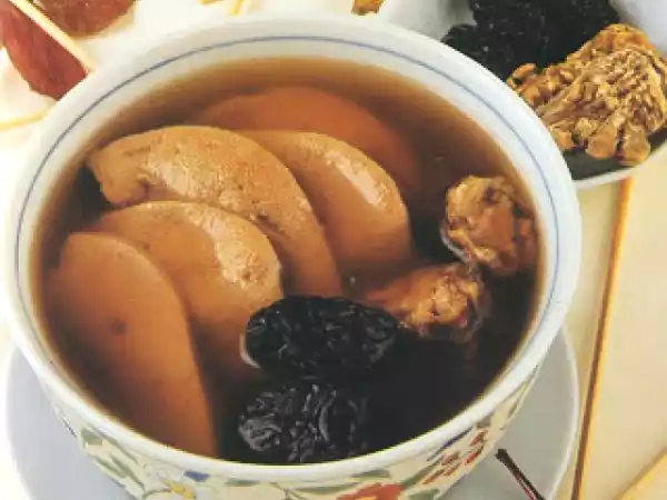 Recipe Chinese pig's liver soup with ligusticum and black date