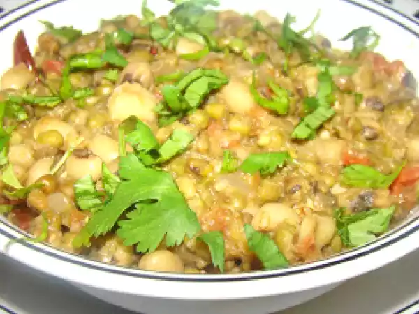 Recipe Pesalu bobbarlu curry