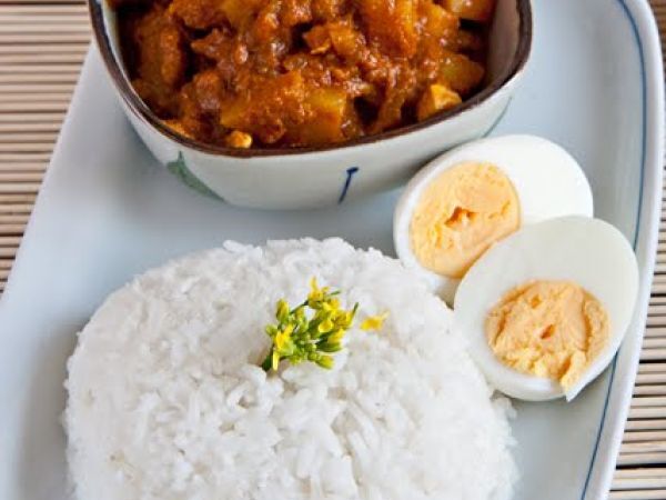 Recipe Chicken and potato curry with rice