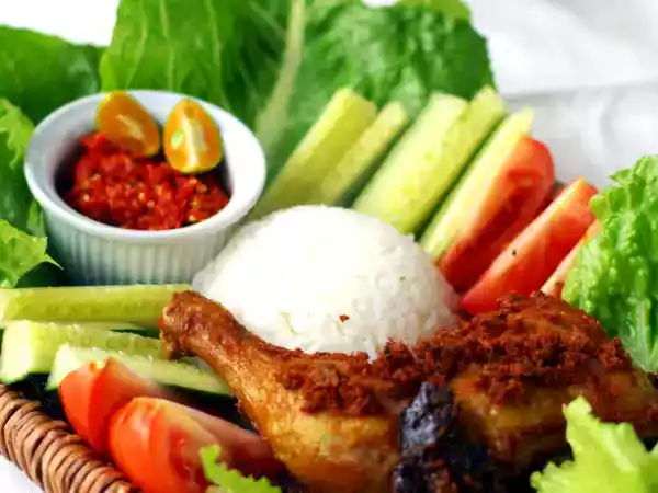 Recipe Ayam goreng kuning - indonesian yellow fried chicken