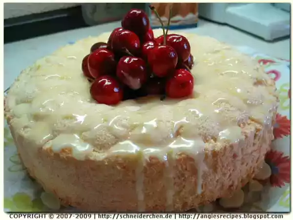 Recipe Angel food cake with lemon icing