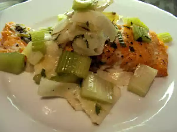 Recipe Black radish salad with jerusalem artichoke over cold salmon