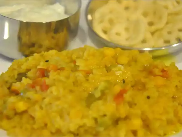 Recipe Mili juli dal aur sabziyon ki masala khichdi (mixed lentil and veggie rice)