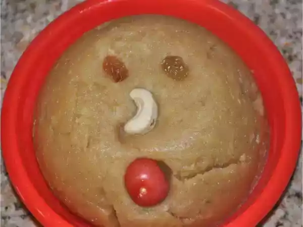 Recipe Aata aur seb ka halwa (whole wheat flour and apple pudding)
