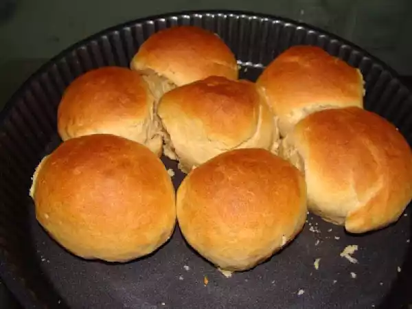Recipe Eggless dinner rolls (pav)