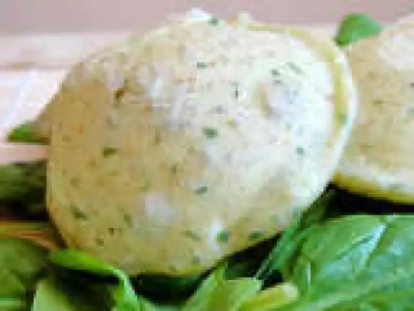 Recipe Puffy, Fluffy Spinach and Green Chilli Puris