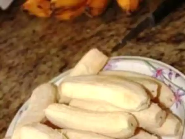 Recipe Turon (banana egg rolls)