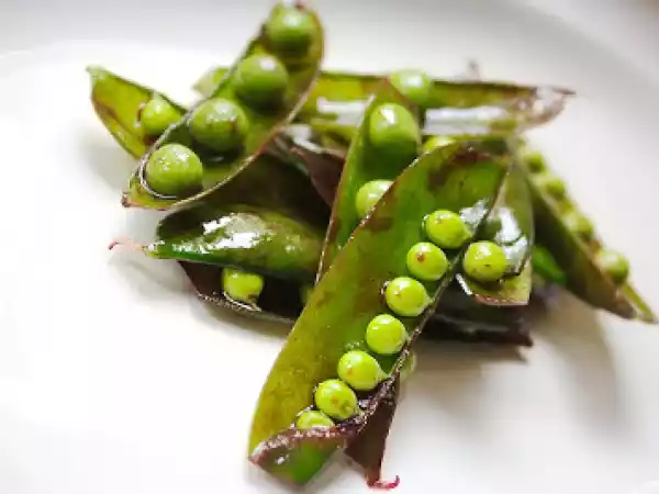 Recipe Marinated pea pods marinoidut herneenpalot