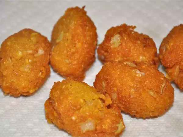 Recipe Baya kyaw - yellow split pea fritters (burmese cuisine)