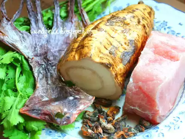 Recipe Lean pork soup with arrowroot(kudzu) and octopus