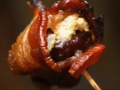 Recipe Bacon wrapped dates with cream cheese - appetizer
