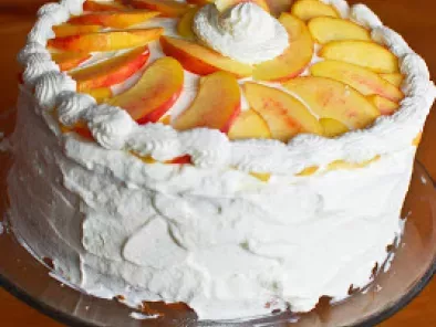 Recipe Cake of the week: summer peach chantilly cake
