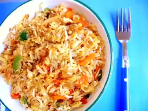 Recipe Fried rice with egg, mushrooms and green peas