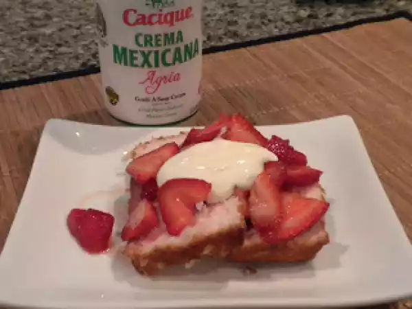 Recipe Strawberries & cacique crema mexicana agria