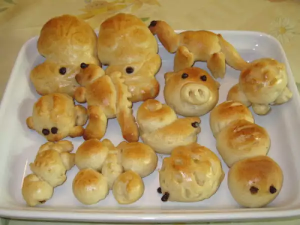 Recipe Fun animals and cocktail sausage mini buns