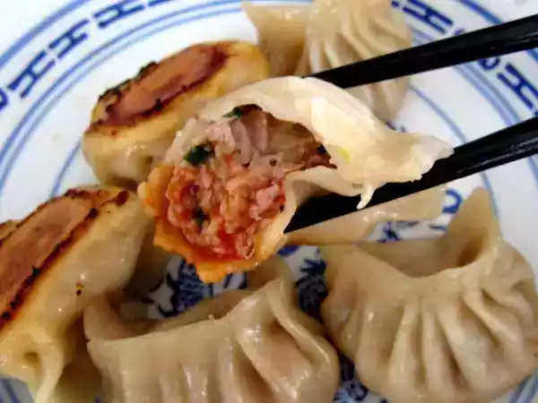 Recipe Kuotie: chinese-indonesian pan-fried dumplings