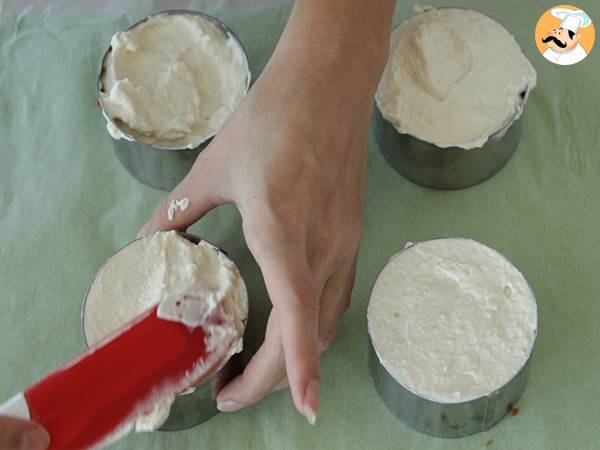 No-bake cheesecakes - video recipe ! - Preparation step 6