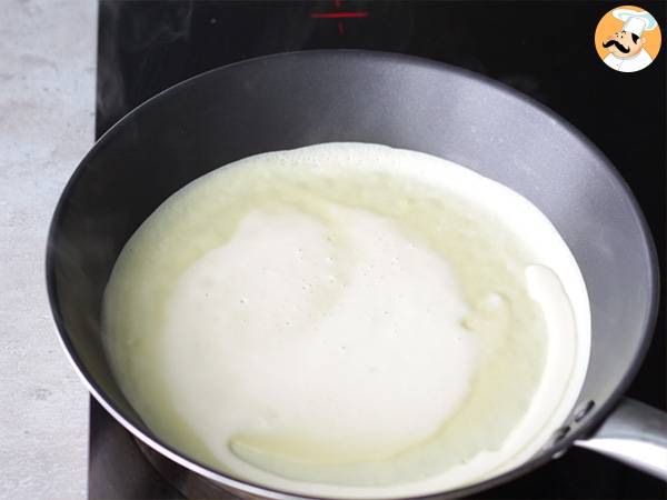 Quick and easy French crepe batter recipe - you'll love this sweet snack! - Preparation step 4