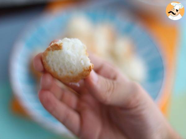 Coconut rochers - video recipe ! - Preparation step 6