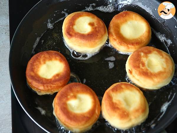 Chocolate-filled doughnuts - Preparation step 8