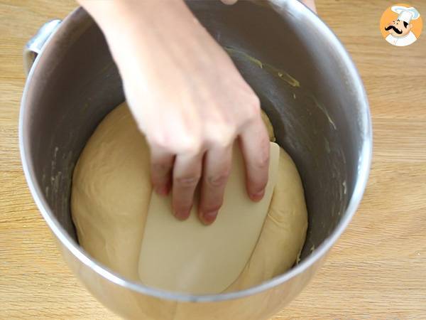 Chocolate chip brioche buns - Preparation step 5