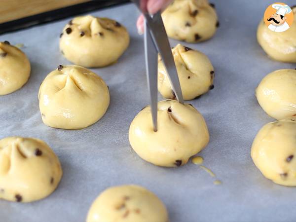 Chocolate chip brioche buns - Preparation step 9