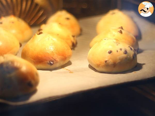 Chocolate chip brioche buns - Preparation step 10